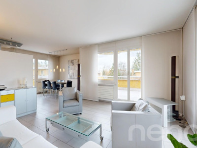 Attraktive 4.5-Zimmer-Attikawohnung mit sonnenverwöhnter Terrasse image 3