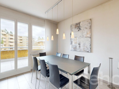 Attraktive 4.5-Zimmer-Attikawohnung mit sonnenverwöhnter Terrasse image 4