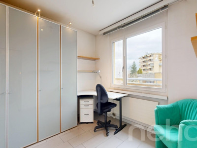 Attraktive 4.5-Zimmer-Attikawohnung mit sonnenverwöhnter Terrasse image 11