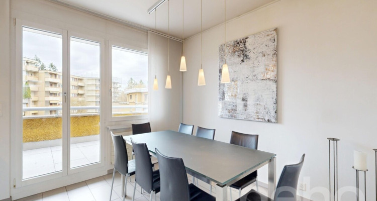 Attraktive 4.5-Zimmer-Attikawohnung mit sonnenverwöhnter Terrasse image 4