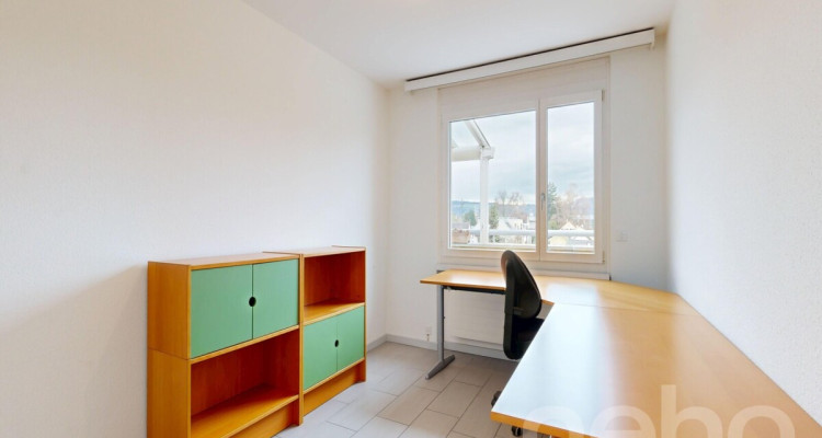 Attraktive 4.5-Zimmer-Attikawohnung mit sonnenverwöhnter Terrasse image 9