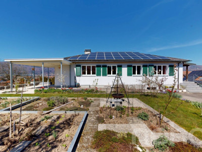 5-Zimmerhaus mit Weitblick und Baulandoption image 1