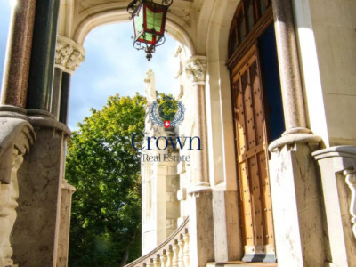 Castle life at your fingertips image 5