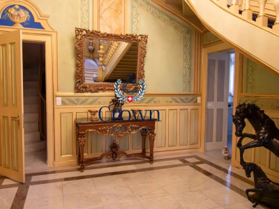 Castle life at your fingertips image 13