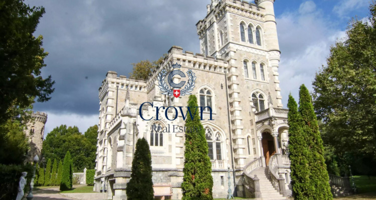 Castle life at your fingertips image 8