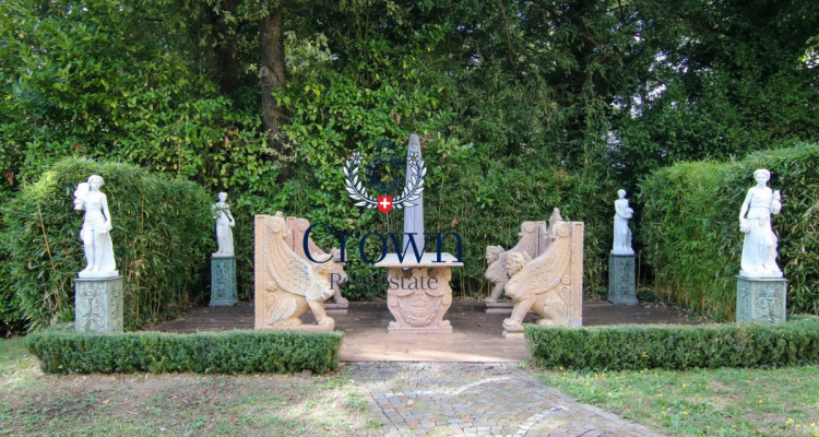 Castle life at your fingertips image 11