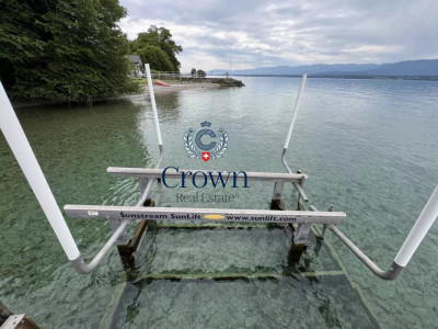 Enchanting waterfront setting image 9