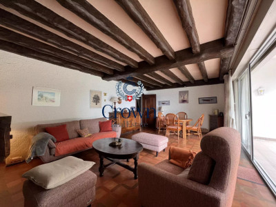 Enchanting waterfront setting image 11