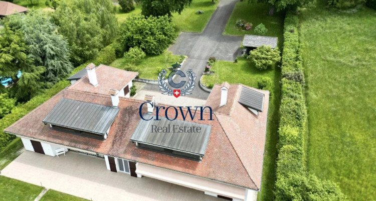 Enchanting waterfront setting image 5