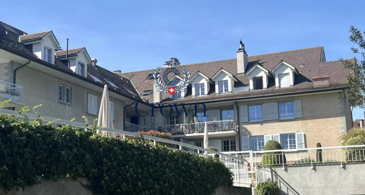 On the front line of the lake image 6