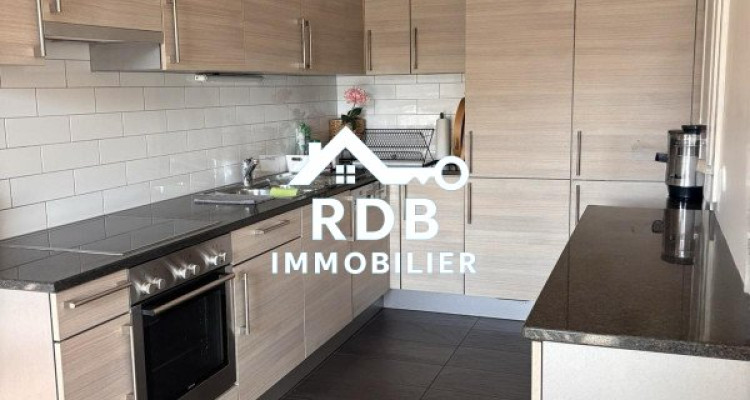 Magnifique appartement de 6 pièces au 4ème étage situé à Genève 1202 image 4