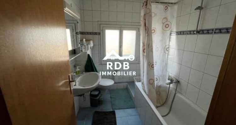 Appartement de 2 pièces au 2ème étage situé à Ecublens 1024 image 4