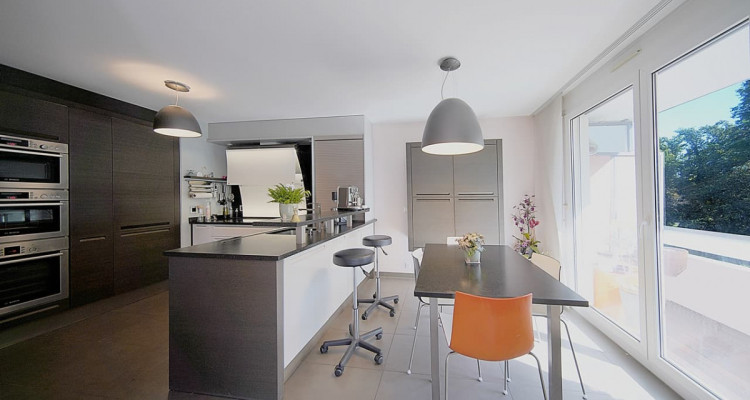 Très bel appartement 5p image 3