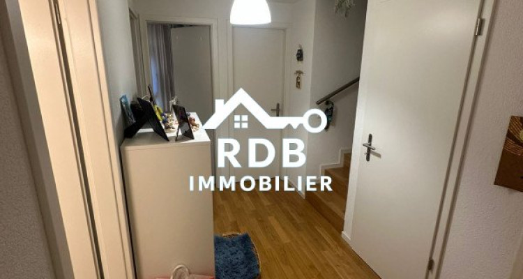 Appartement de 6 pièces au 3ème étage situé à Satigny 1242 image 9
