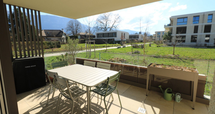 Appartement 5 pièces meublé – Troinex image 3