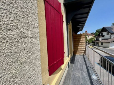 Appartement B - 2,5 pièces, avec balcon - Cadre agréable à Couvet image 4