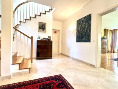 Écrin de sérénité au coeur de Vandoeuvres ? Élégance, volumes et intimité absolue image 3