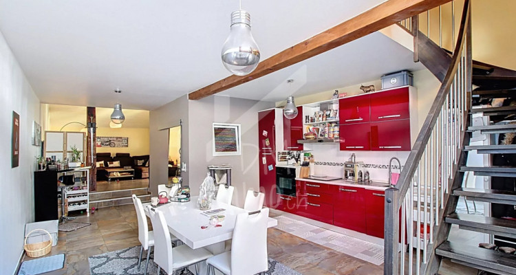 Immeuble de rendement 9 lots, excellent état, proche centre image 1