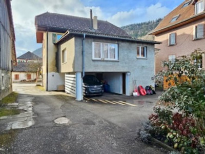 Authentique maison villageoise, Charme et volumes à Boveresse image 3