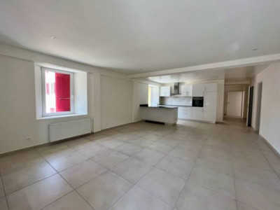 Appartement B - 2,5 pièces, avec balcon - Cadre agréable à Couvet image 1