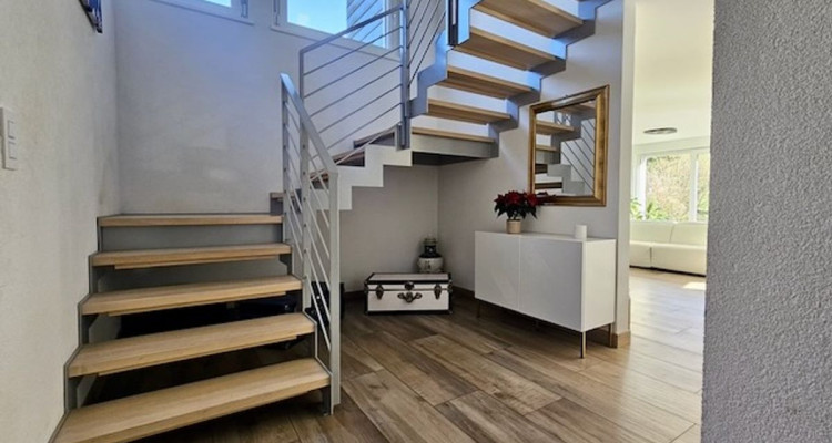 Villa mitoyenne située dans un agréable quartier prisé de Fleurier image 2