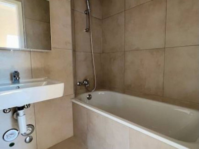 Appartement D - 2,5 pièces avec balcon et mezzanine - Cadre agréable à Couvet image 6