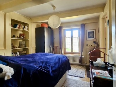 Charmante maison villageoise contiguë à Fleurier. image 11