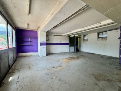 À louer - Local commercial avec stockage image 5