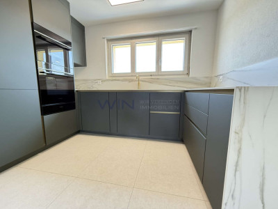 Moderne stilvolle und sehr schöne 4.5-Zi-Wohnung zu vermieten image 1