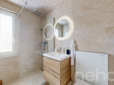 Superbe villa familiale, piscine intérieure, terrasses et vue forêt image 10