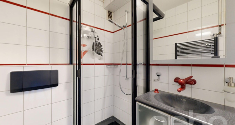 Superbe villa familiale, piscine intérieure, terrasses et vue forêt image 12