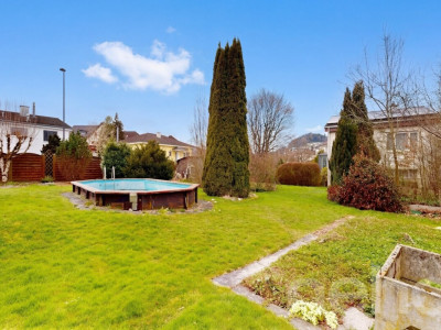 Freistehendes EFH mit grossem Garten, Aussenpool und Wintergarten image 4