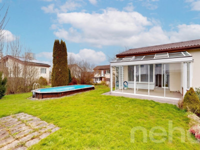 Freistehendes EFH mit grossem Garten, Aussenpool und Wintergarten image 11