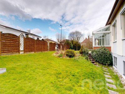 Freistehendes EFH mit grossem Garten, Aussenpool und Wintergarten image 12