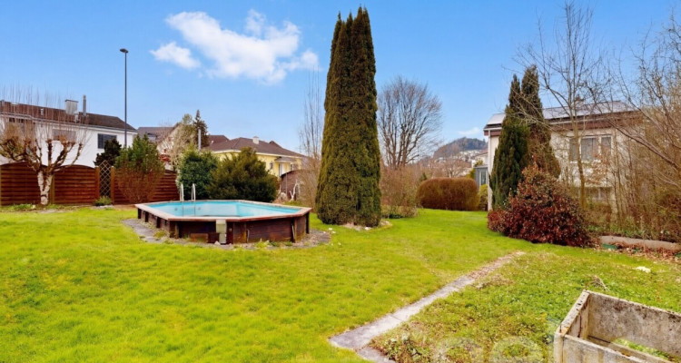 Freistehendes EFH mit grossem Garten, Aussenpool und Wintergarten image 4