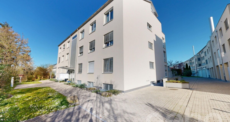 3.5 Zimmer-Duplexwohnung mit grosser Terrasse und Balkon image 1