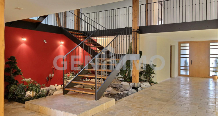 Ferme atypique rénovée image 1