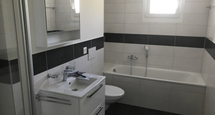 Appartement traversant 3.5 pièces avec terrasse, Granges VS image 10