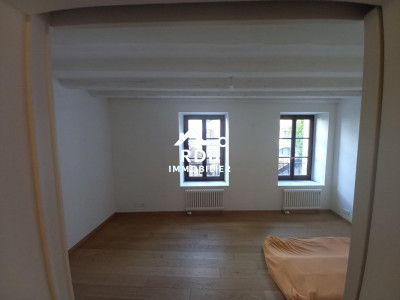 Appartement de 2,5 pièces au 1er étage sans ascenseur situé à Chêne-Bourg 1225  image 4