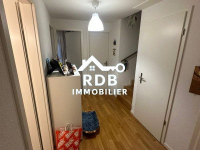 Appartement de 6 pièces au 3ème étage situé à Satigny 1242 image 9