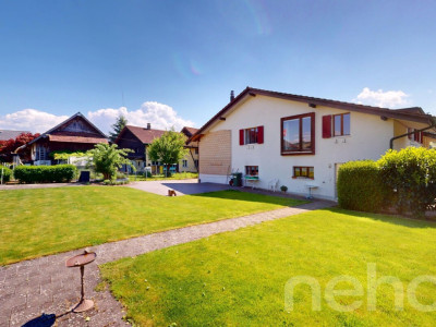 Familienfreundliches Haus mit grossem Grundstück und Ausbauoptionen image 2