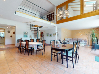 Familienfreundliches Haus mit grossem Grundstück und Ausbauoptionen image 4