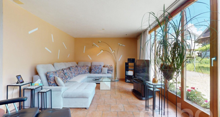 Familienfreundliches Haus mit grossem Grundstück und Ausbauoptionen image 7