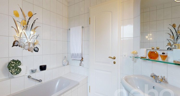 Grosszügige und charmante Dachwohnung an ruhiger Lage image 7