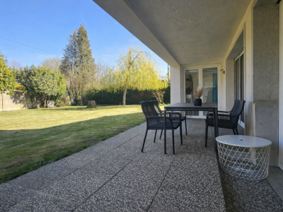 Élégante villa familiale avec grand jardin plat et fort potentiel à Founex image 4