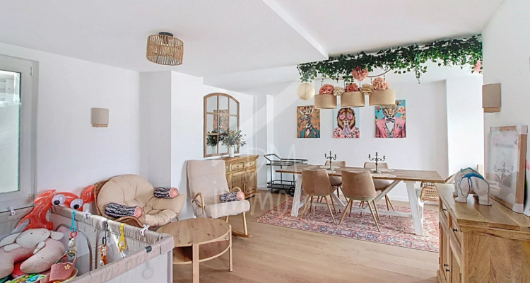 Choëx : une maison (triplex et studio) et un chalet (2.5p) image 1