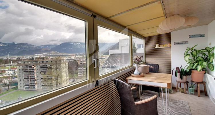 Choëx : une maison (triplex et studio) et un chalet (2.5p) image 8