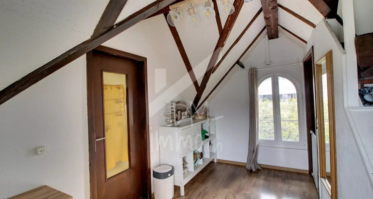 Choëx : une maison (triplex et studio) et un chalet (2.5p) image 9