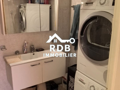 Appartement de 4,5 pièces au 8ème étage situé à Genève 1205 image 7