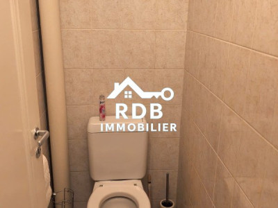 Appartement de 4,5 pièces au 8ème étage situé à Genève 1205 image 9